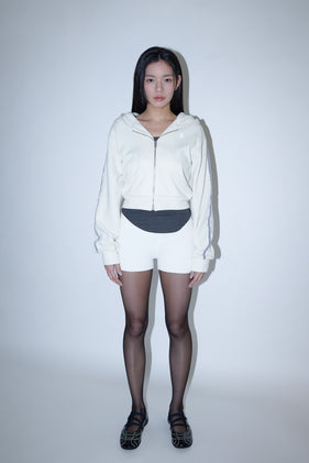 Enavant EMBROIDERED KNIT SHORT in the color Ivory